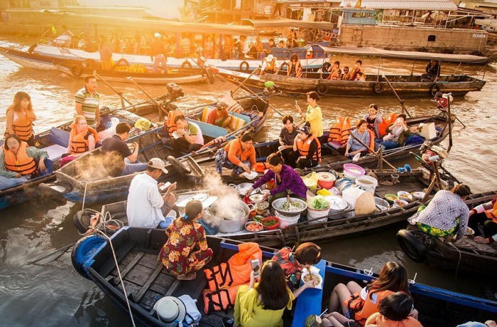 marché flottant Vietnam aube